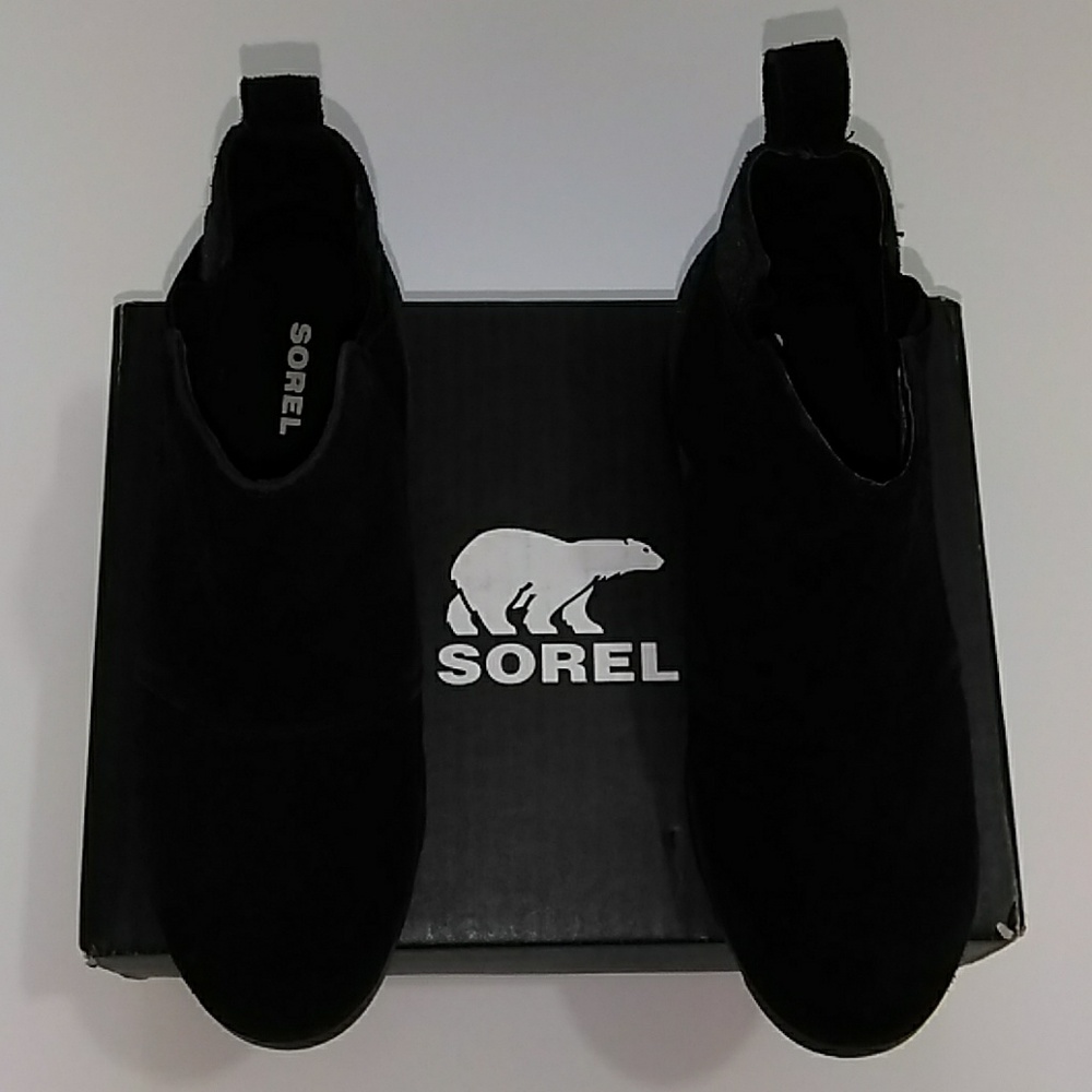 NWT SOREL YOUTH Emelie Chelsea Sz 3 Black Boot